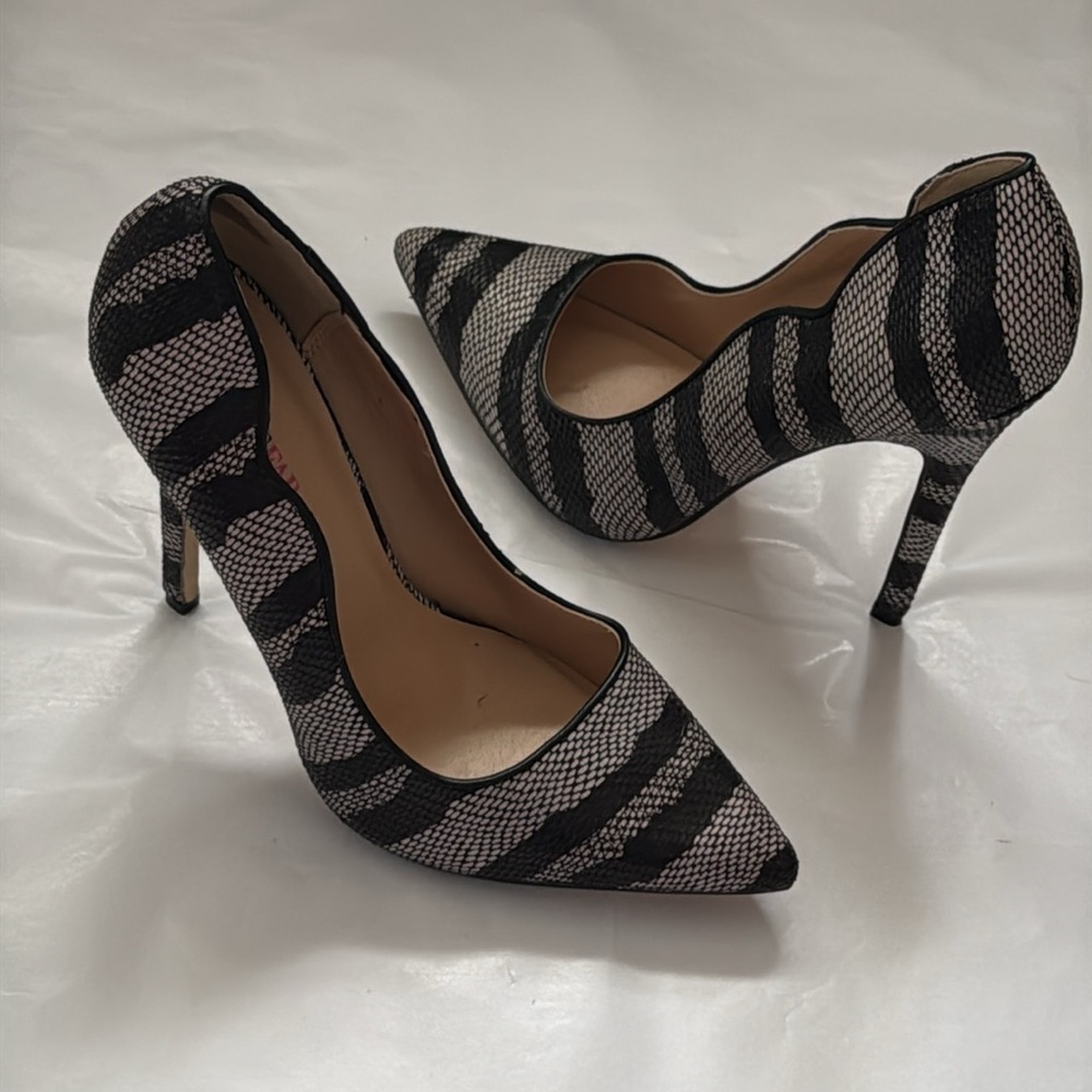 JustFab Shoes Amella black ivory‎ stripes pointed pumps stiletto heels Sz 9 - Picture 5 of 11
